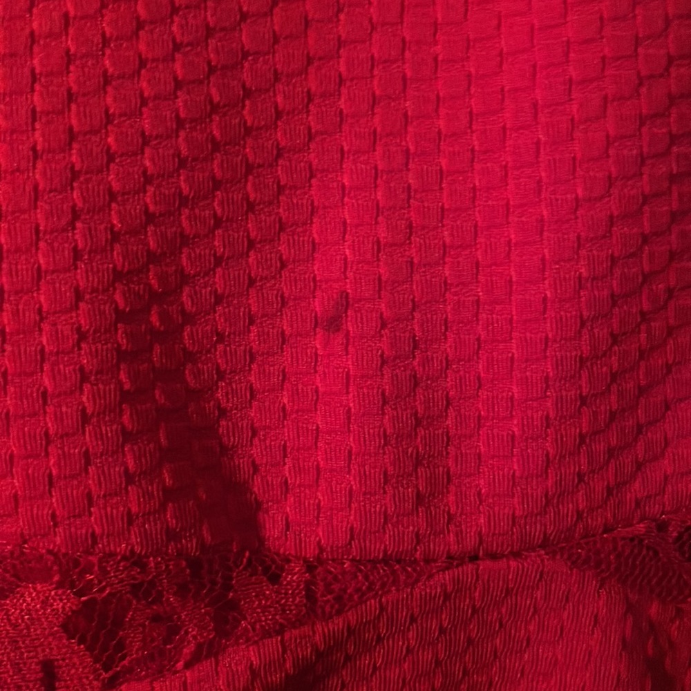 Red Dress - Picture 3 of 3